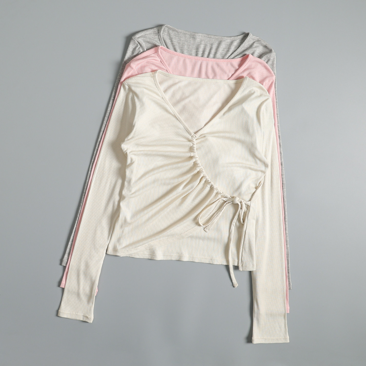Pilates Yoga Morning - Stylowe sportowe topy damskie na wiosnę,
